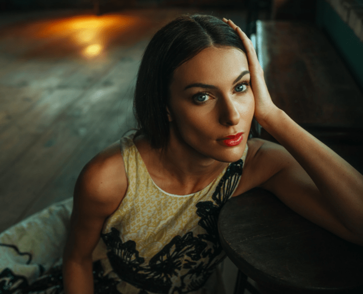 Paola Turani in esclusiva per StarsSystem