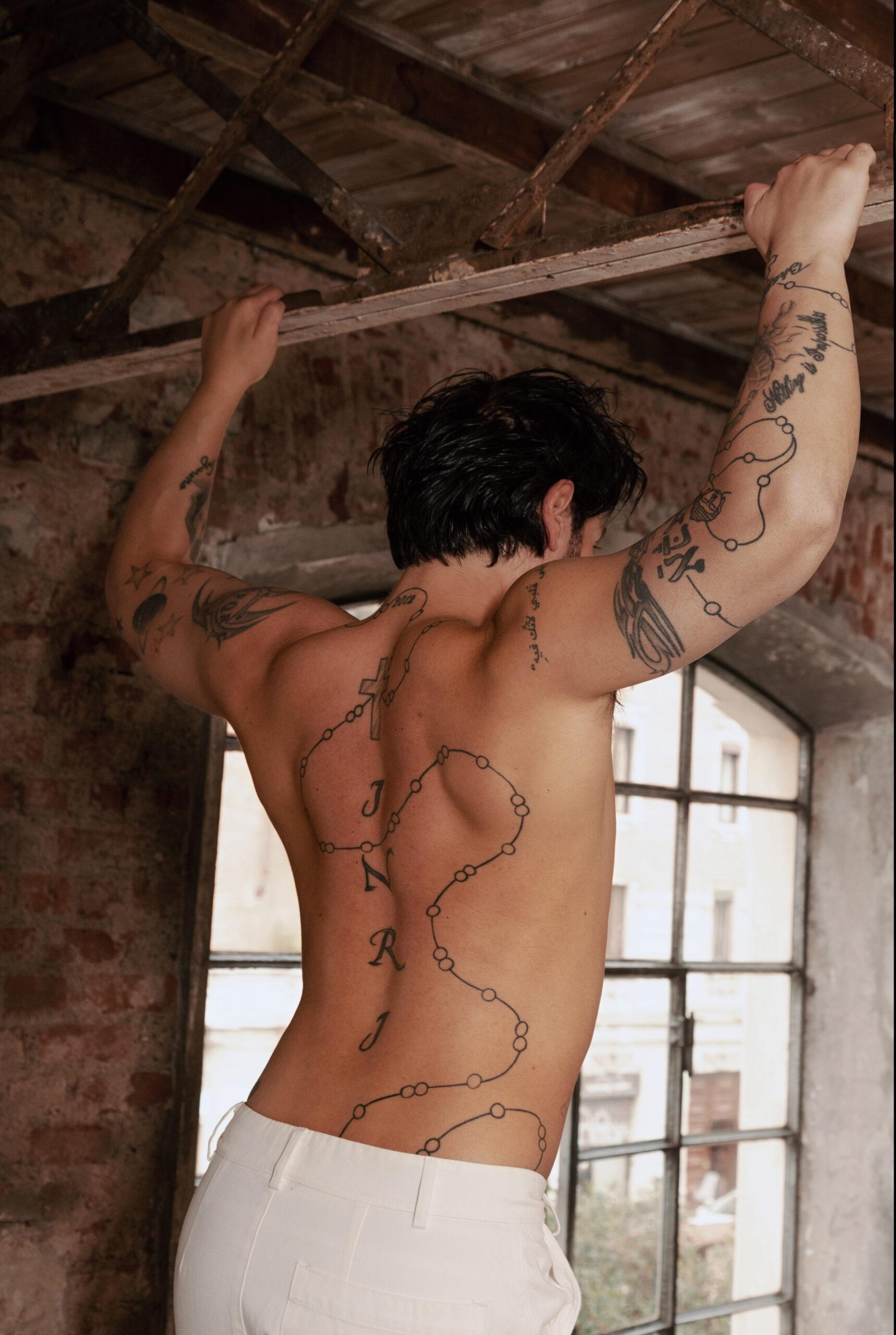 DONATO LECCE DORAN TATUAGGI SCHIENA