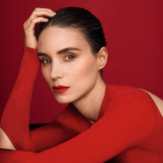 Rooney Mara: l'attrice, filantropa e imprenditrice che ha conquistato Joaquin Phoenix