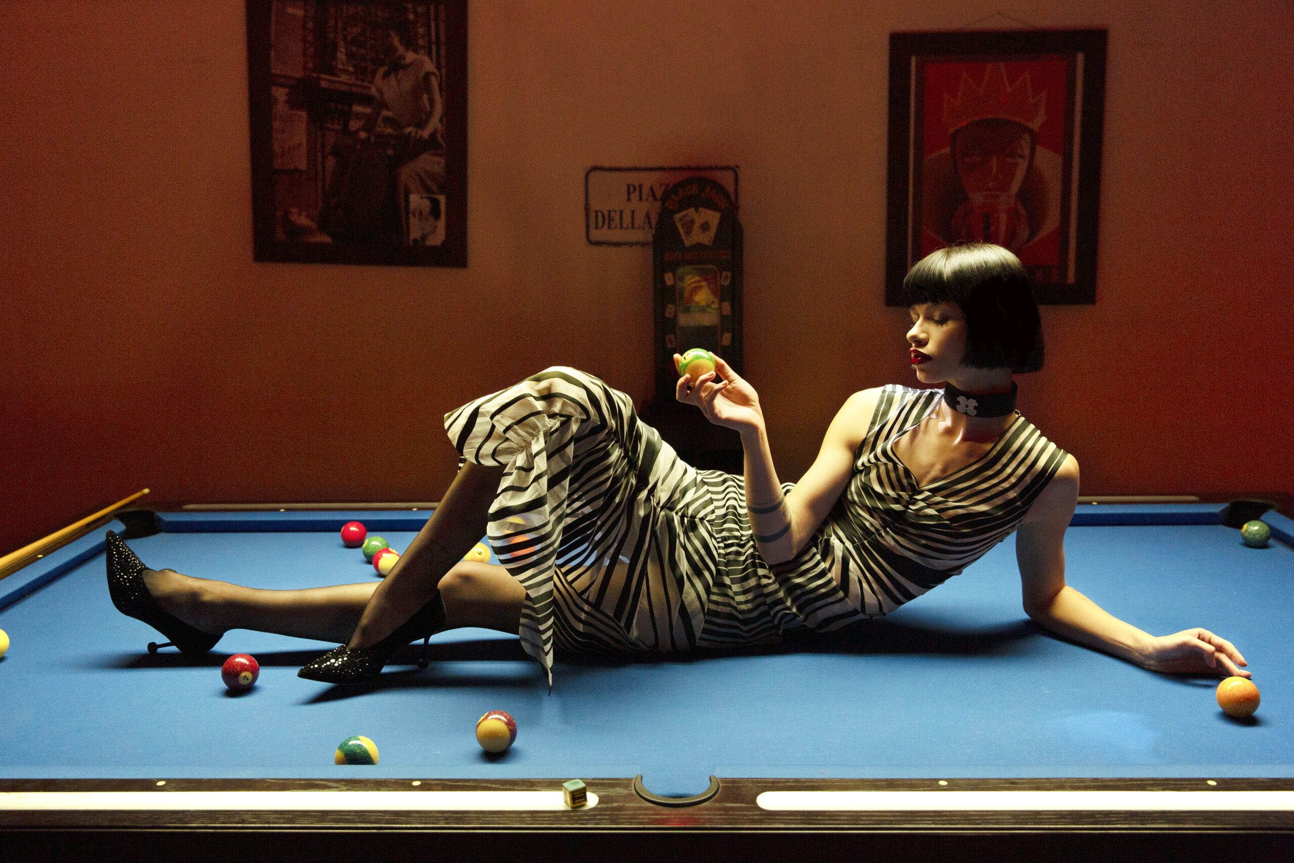 WOMEN ON A BILLIARD TABLE